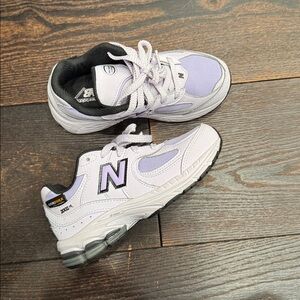 New Balance Lavender and Black Athletic Running Shoes.
